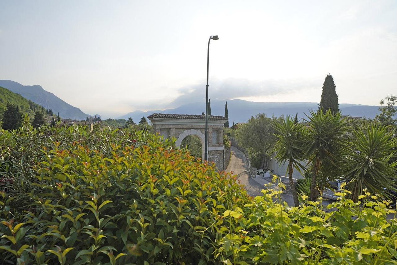 Villa Bouganville Toscolano Maderno Eksteriør bilde